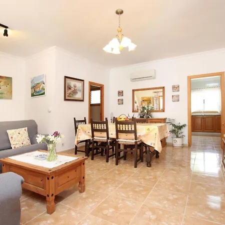 Schoene In Mit Beheiztem Pool By Interhome