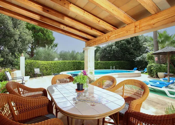 Schoene In Mit Beheiztem Pool By Interhome *