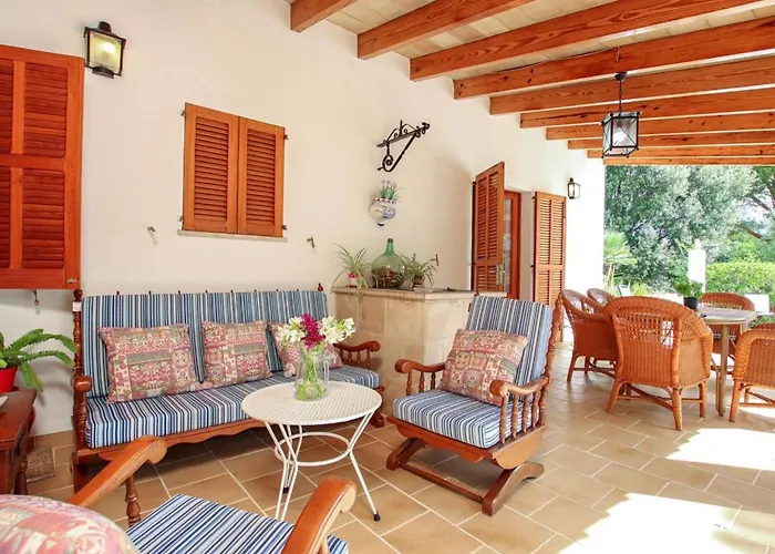 Schoene In Mit Beheiztem Pool By Interhome Hébergement de vacances