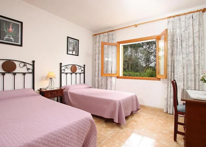 Schoene In Mit Beheiztem Pool By Interhome *