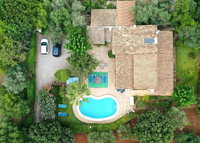 Casa de Férias Schoene In Mit Beheiztem Pool By Interhome