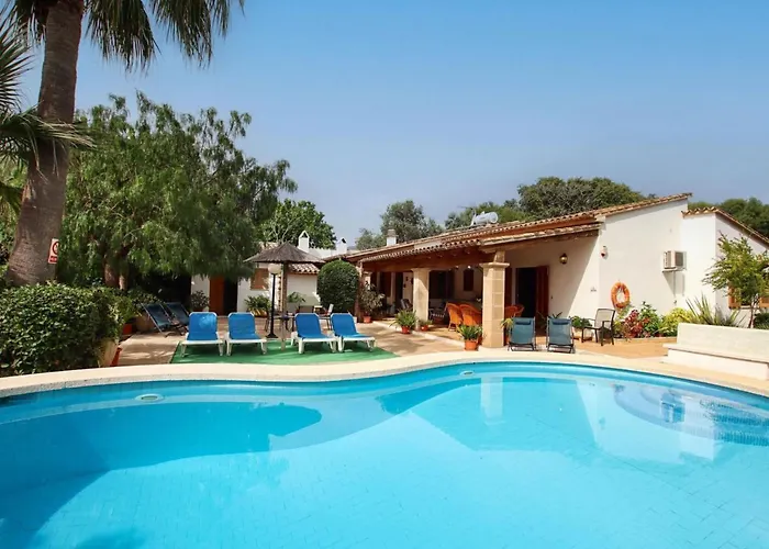 Schoene In Mit Beheiztem Pool By Interhome Holiday home *